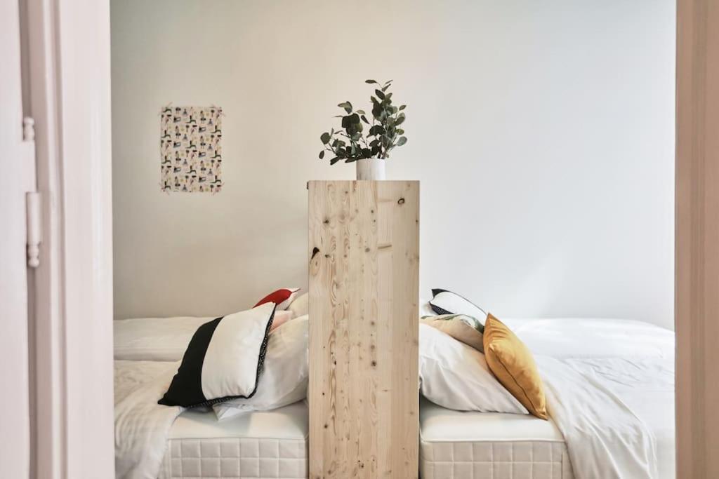 Unwind In Style W Sauna Dsgn 2Br Home Budapest Exterior photo